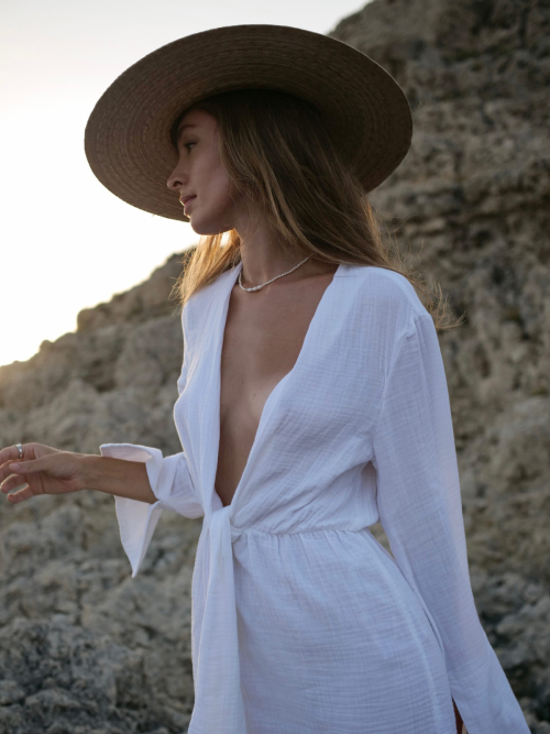 Hat-31-08-2023-16-06-21